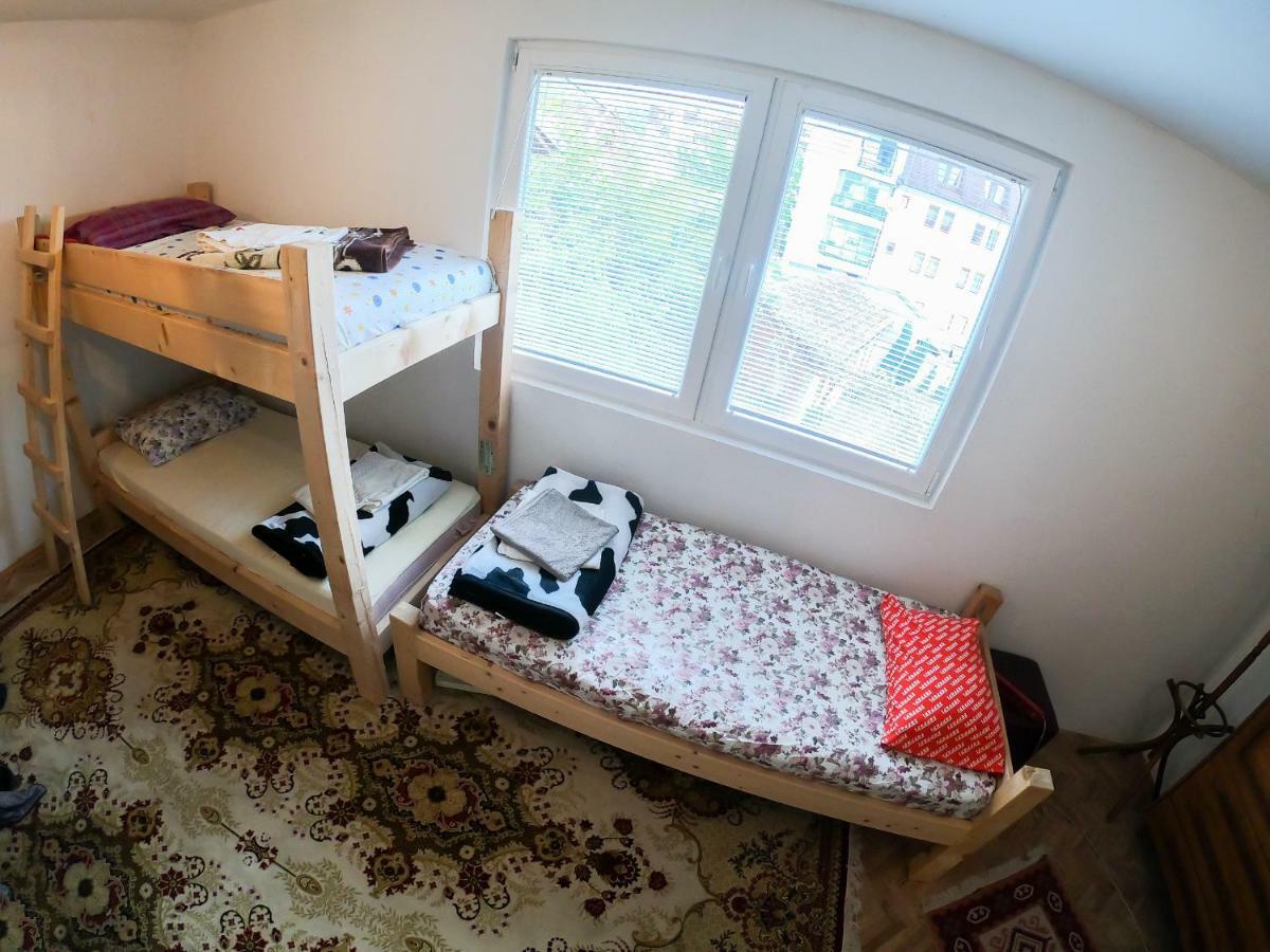 Sarac Hostel เปเย ภายนอก รูปภาพ